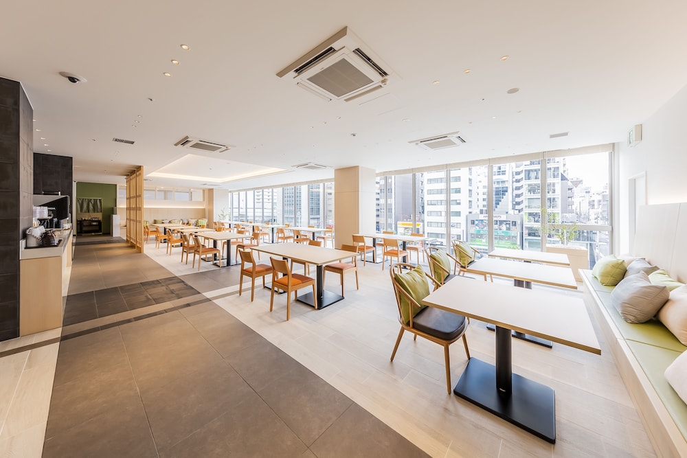 Jr West Group Via Inn Prime Shinsaibashi Yotsubashi 42/57