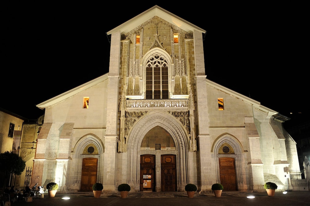 Kyriad Chambery Centre Curial 1/54