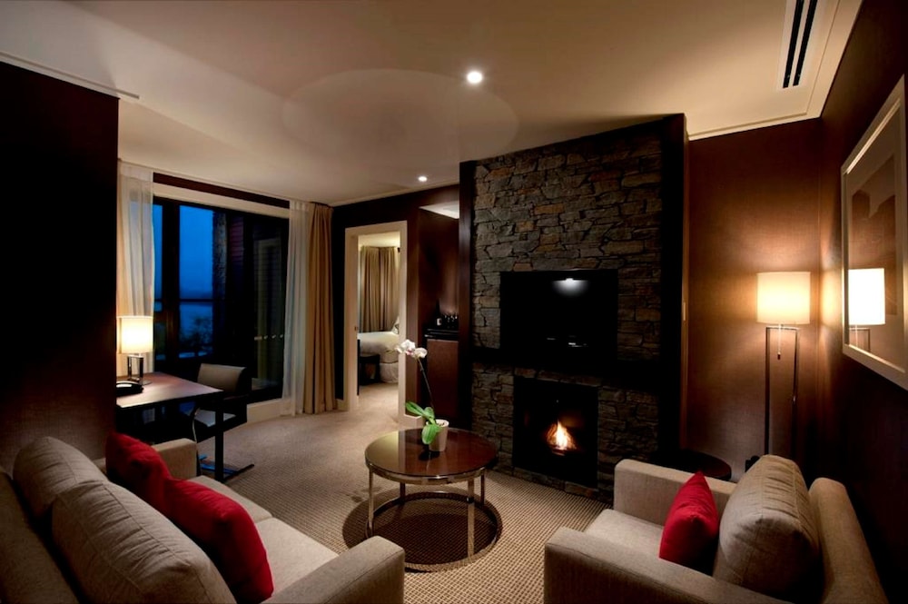 Hilton Queenstown Resort and Spa 50/89