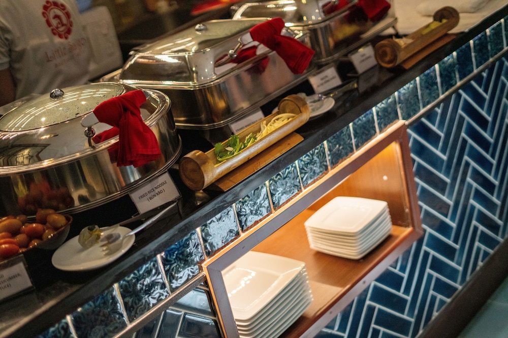 LITTLE SAIGON BOUTIQUE HOTEL 52/70