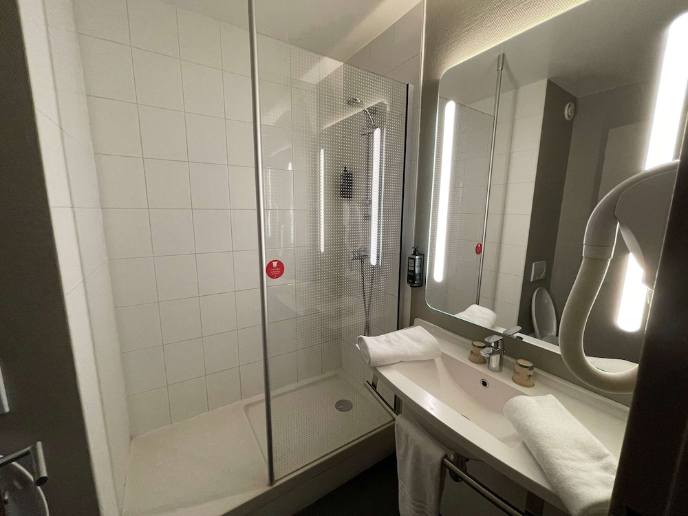 Ibis Compiegne 72/72