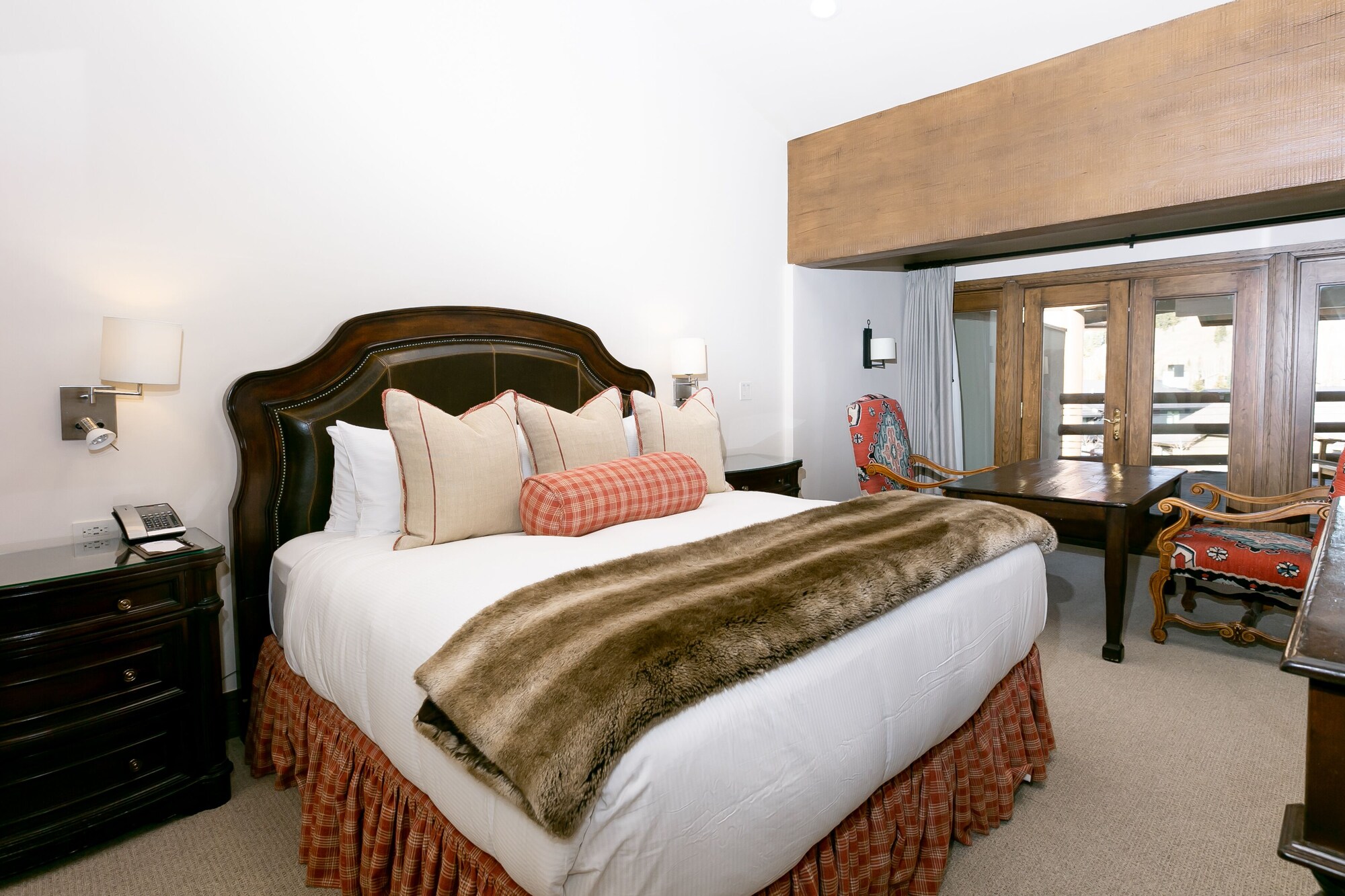 3 Bedrooms, Suite, 2 King Beds, 1 Double and 1 Single Bed, 2 Murphy Beds
