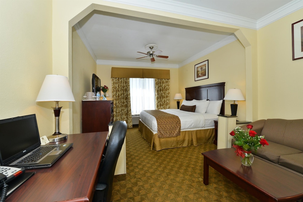 Best Western Lone Star Inn 17/30