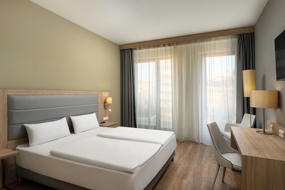 Akeah Verdi Budapest 32/61