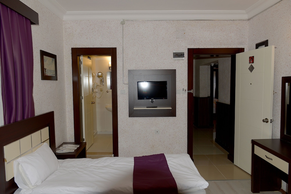 Kucuk Velic Hotel 30/71