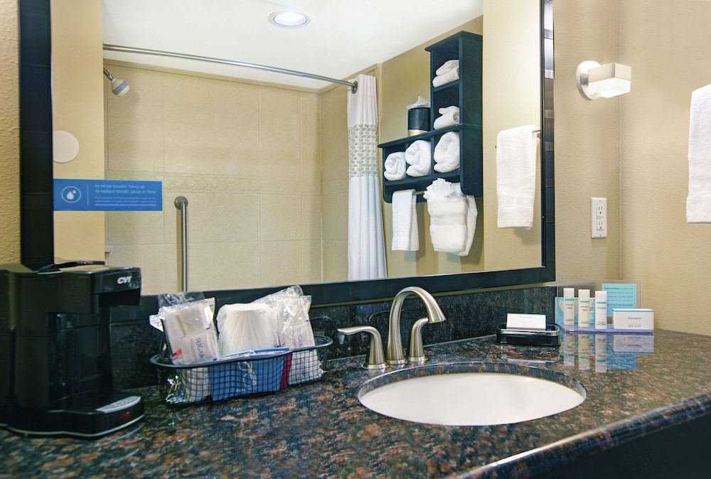 Hampton Inn Biloxi Ms 27/47