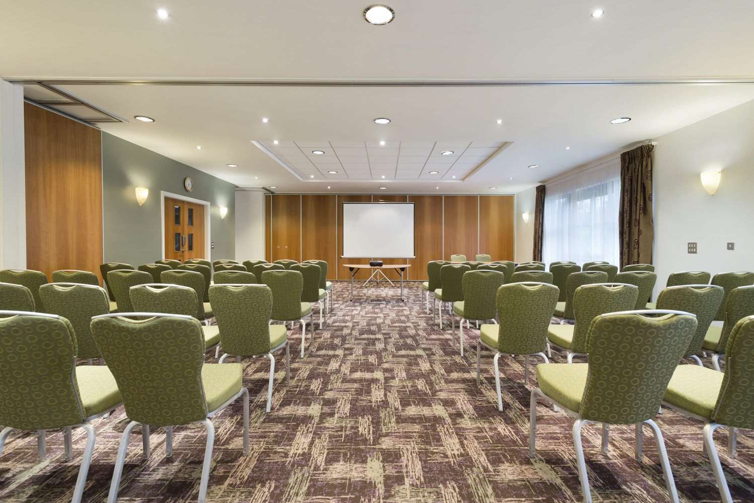 Ramada Plaza by Wyndham Wrexham 10/16