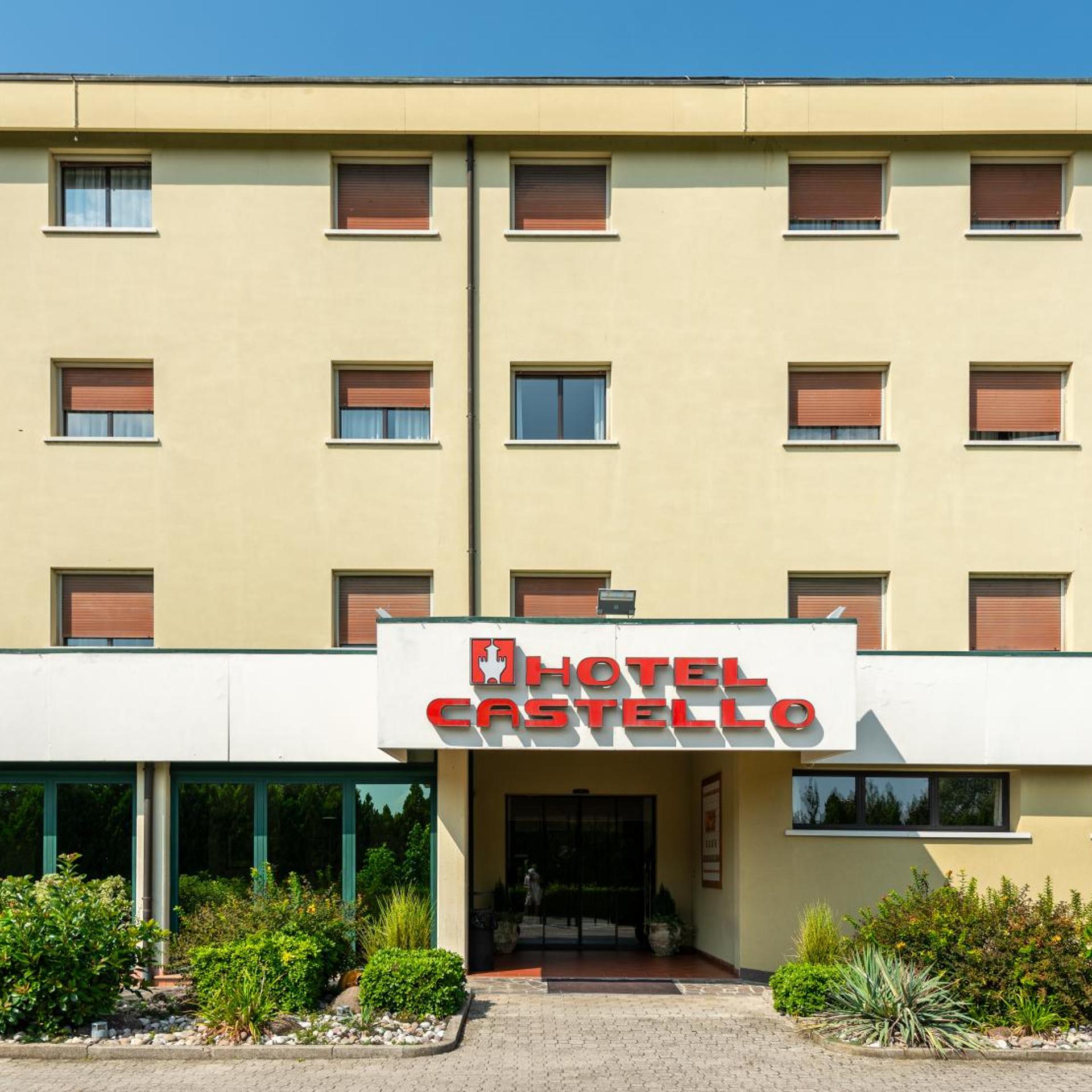 Castello Hotel 1/50