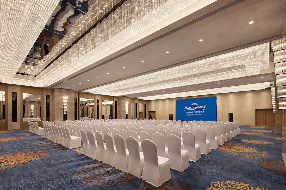 Howard Johnson by Wyndham Jimei Lake Plaza Xiamen 41/51