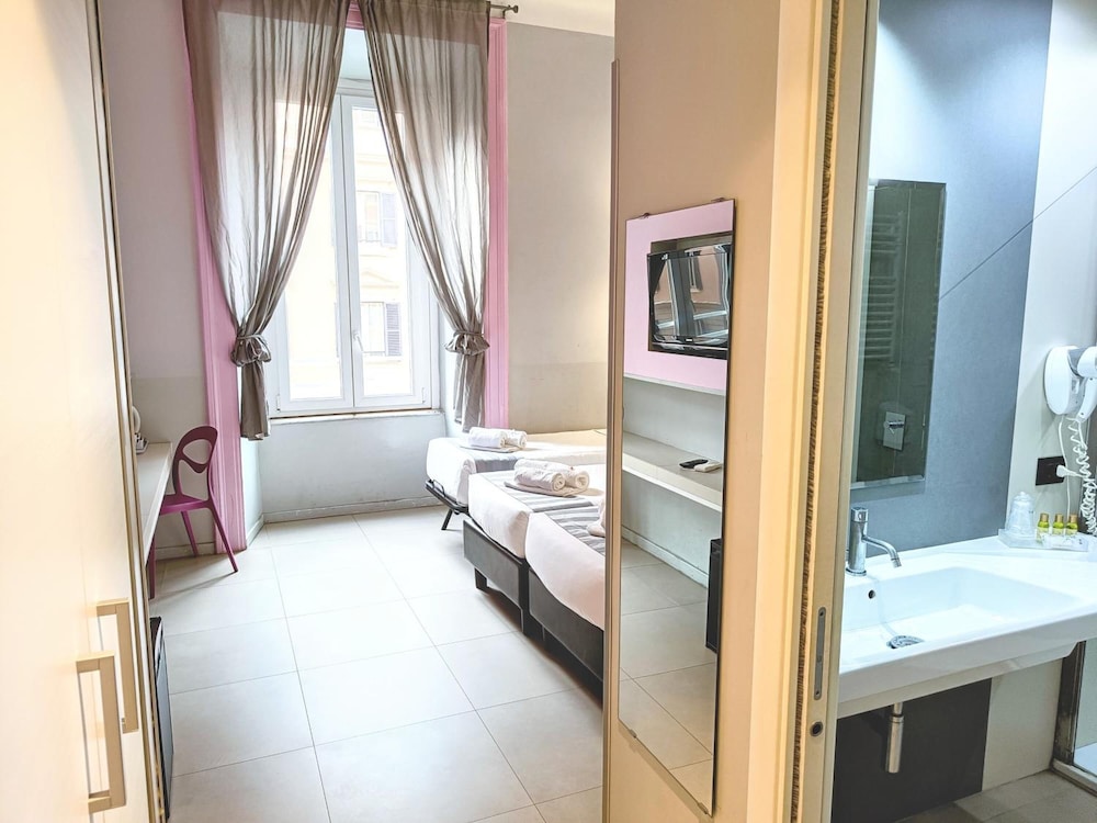 Manin Suites 50/51