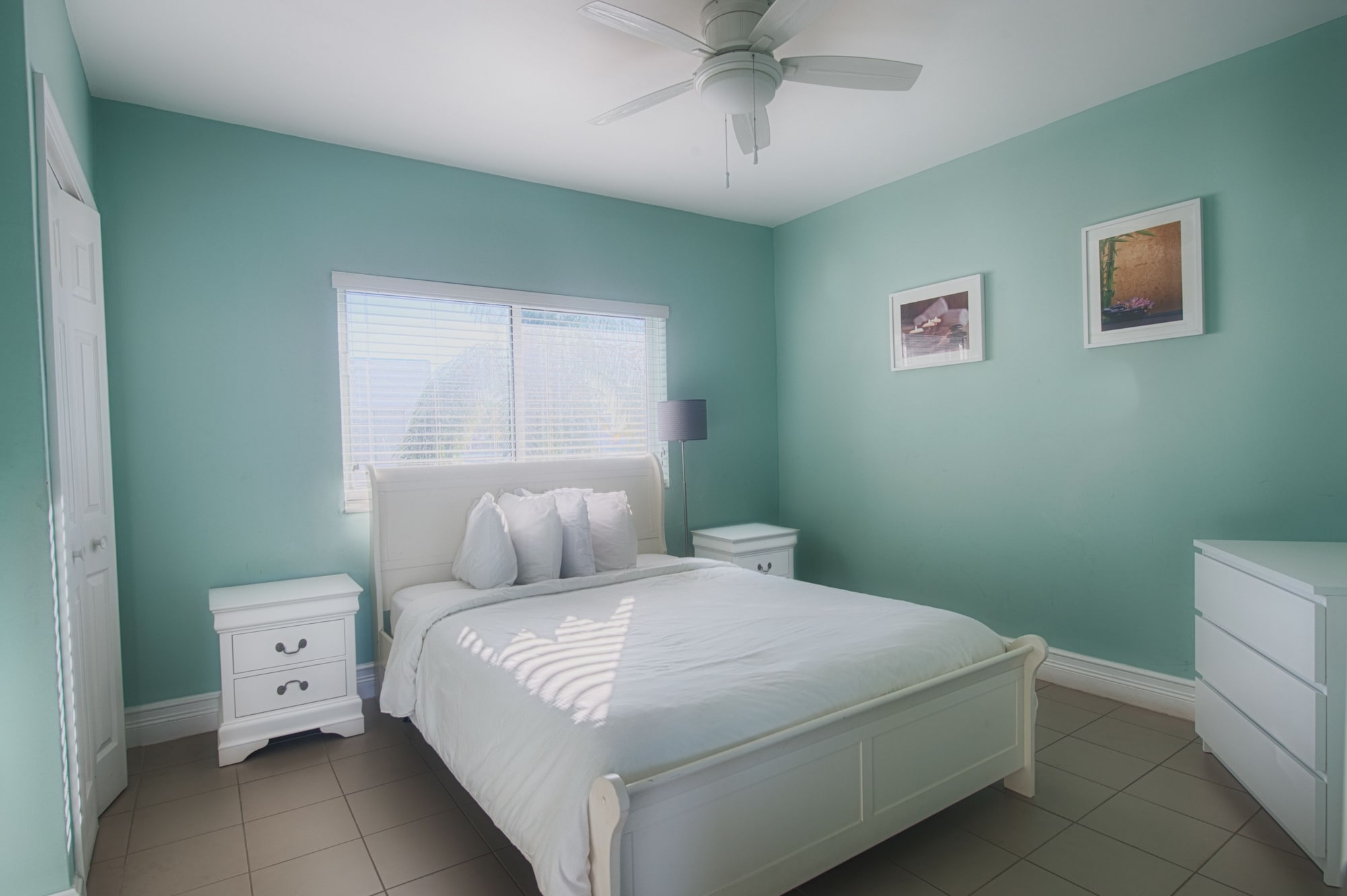 1 BEDROOM, SUITE