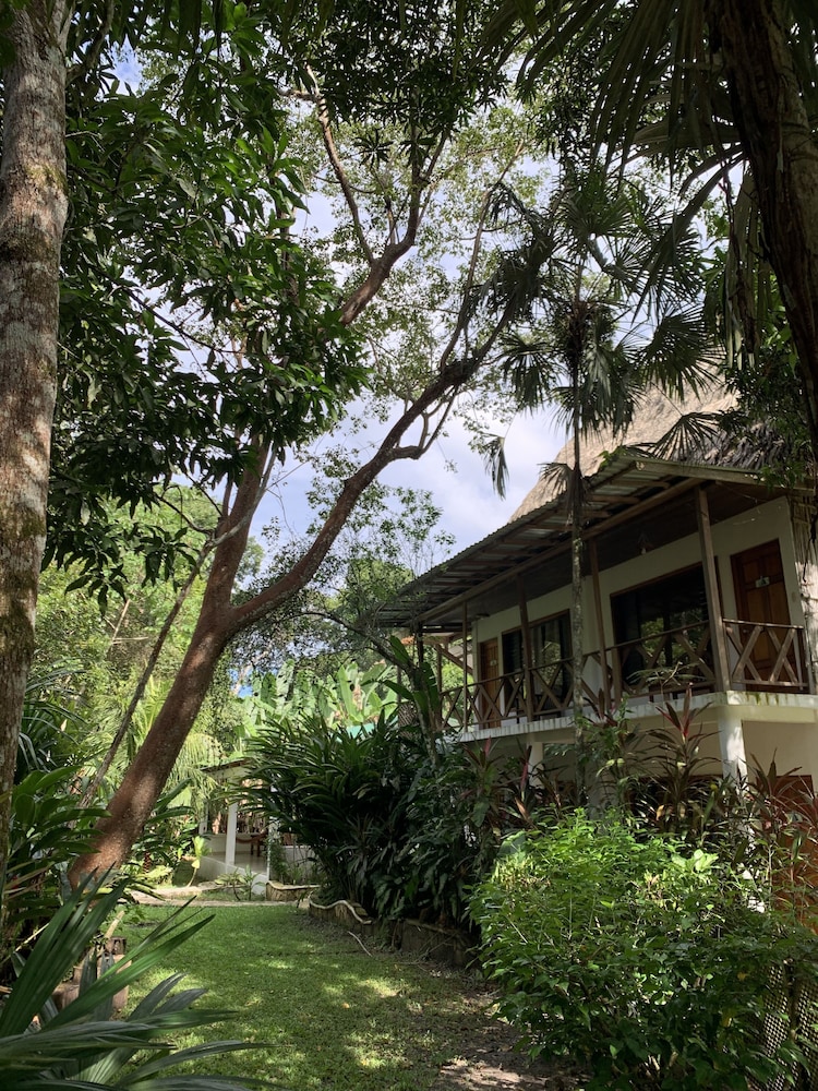 Hotel Jaguar Inn Tikal 65/70