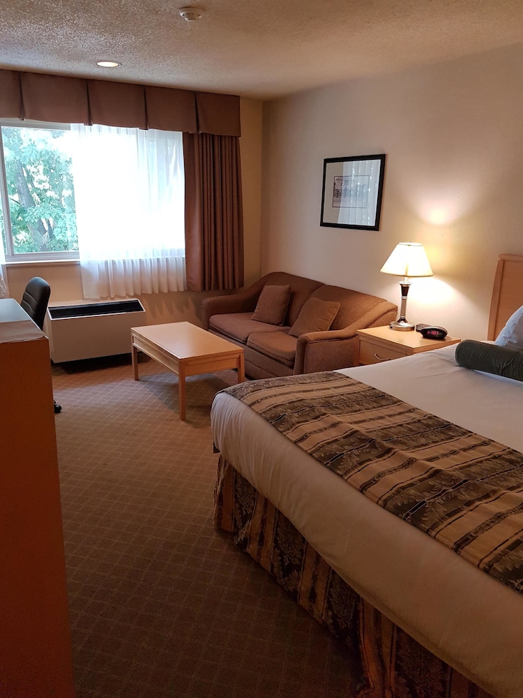 SureStay Plus by Best Western Coquitlam 32/50