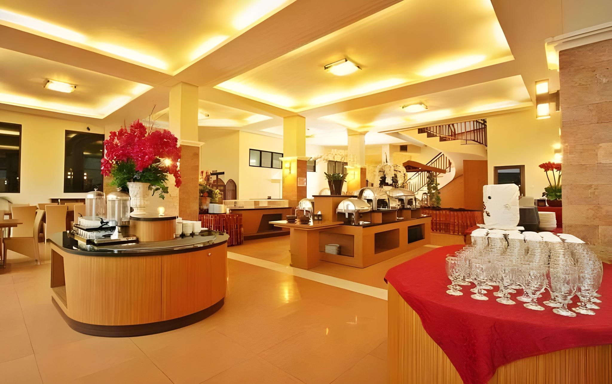 Grand Ussu Hotel And Convention 42/59