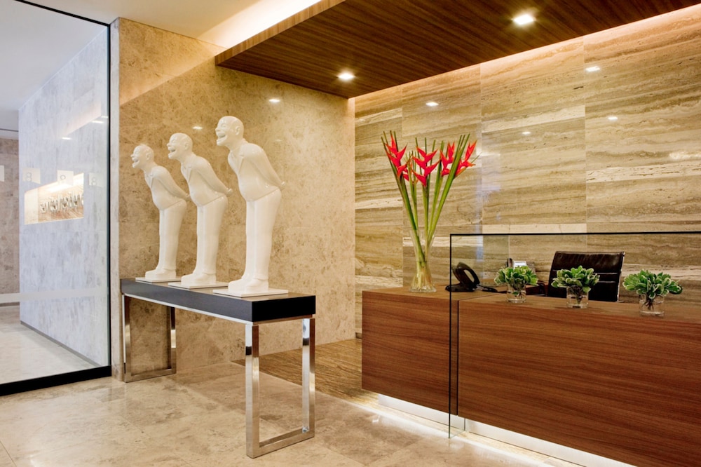 Novotel Living Singapore Orchard 8/60