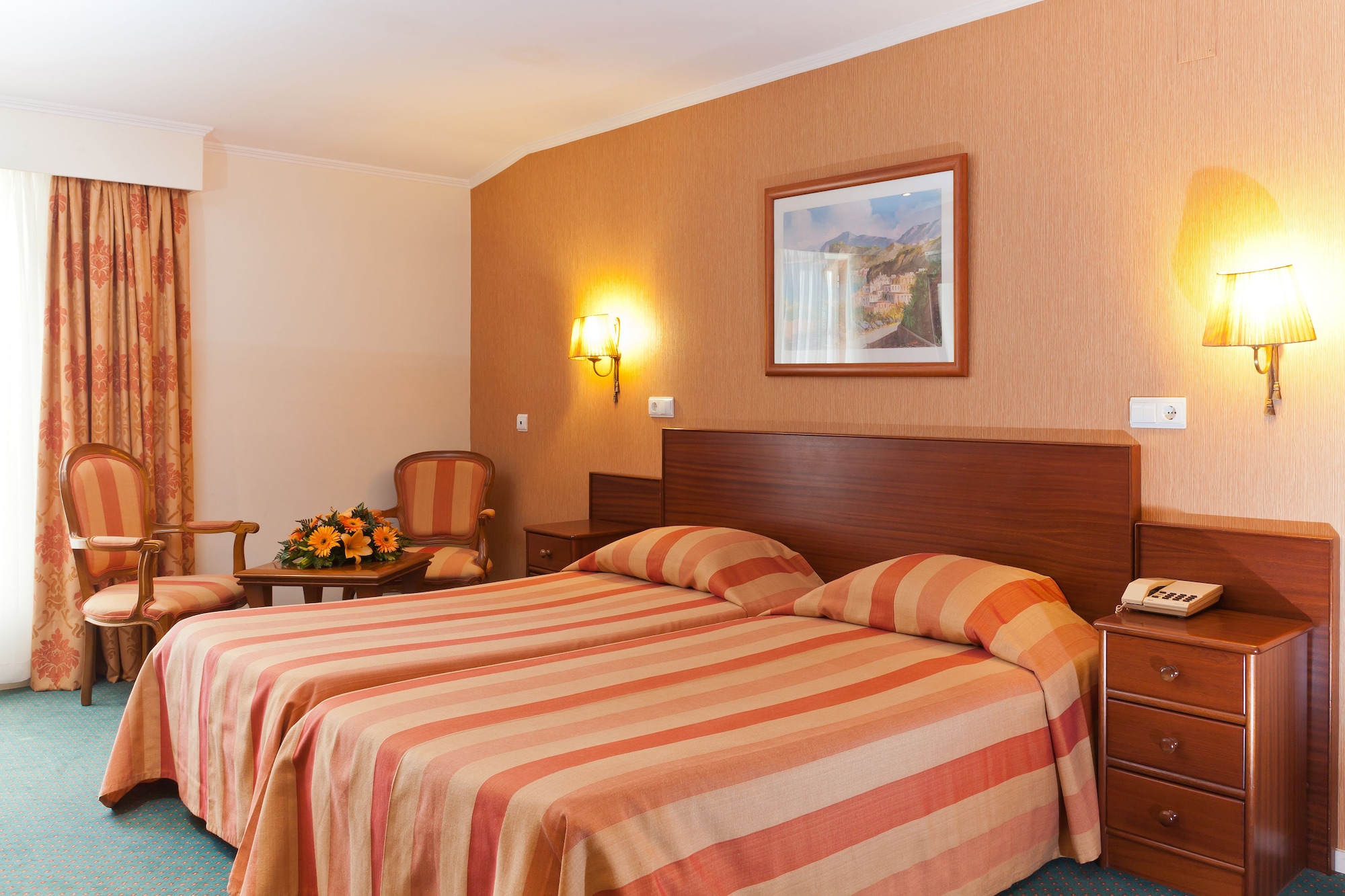 SUPERIOR, DOUBLE OR TWIN BED