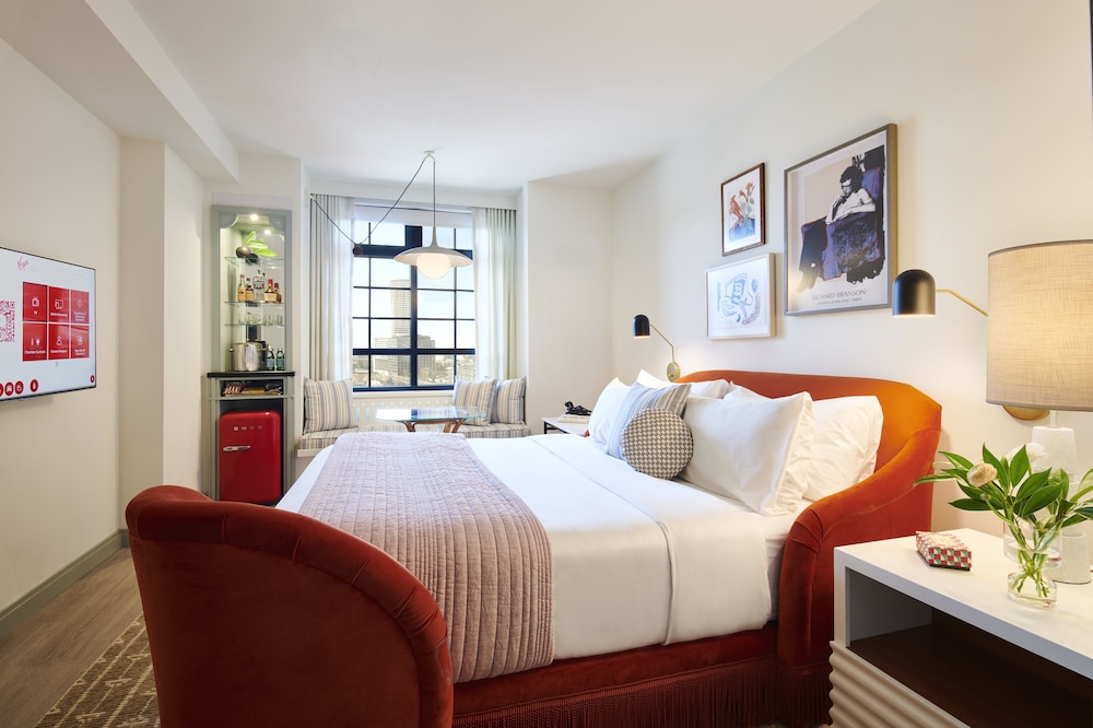 Virgin Hotel New Orleans 18/75