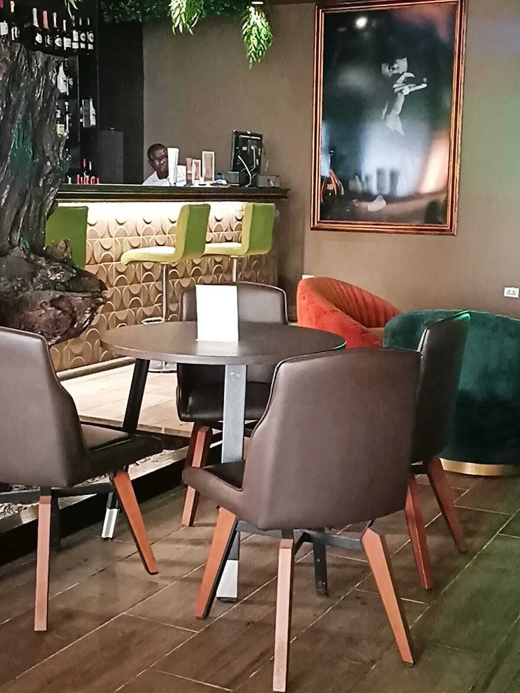Bella Casa Hotel 41/50