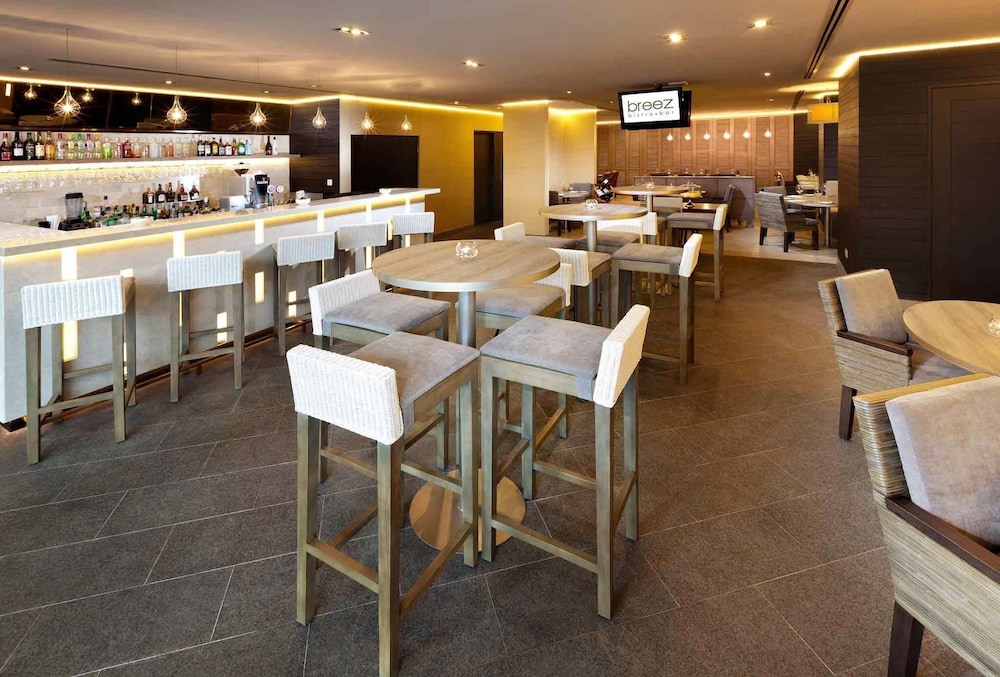 Grand Mercure Singapore Roxy 52/66