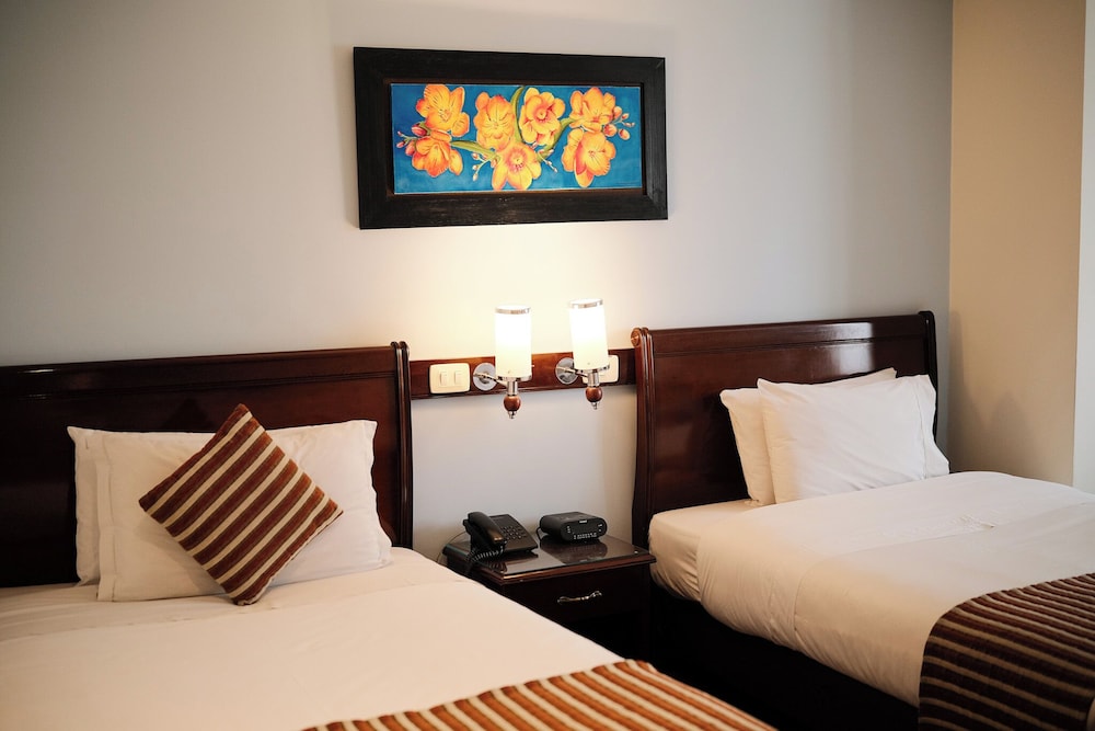 San Pablo Hotel 29/65