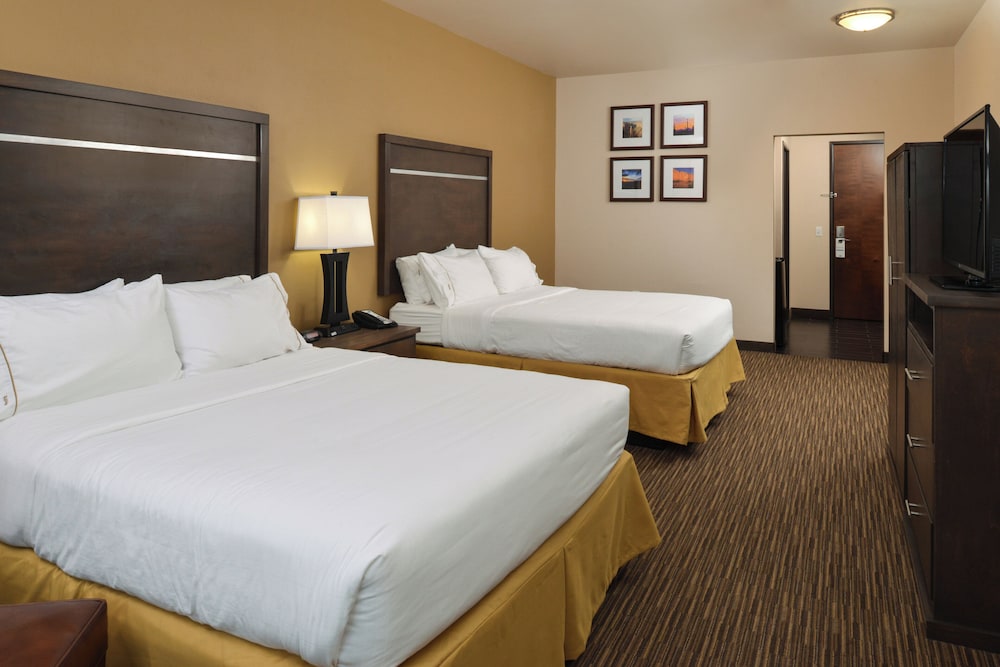 Holiday Inn And Suites Globe 18/55