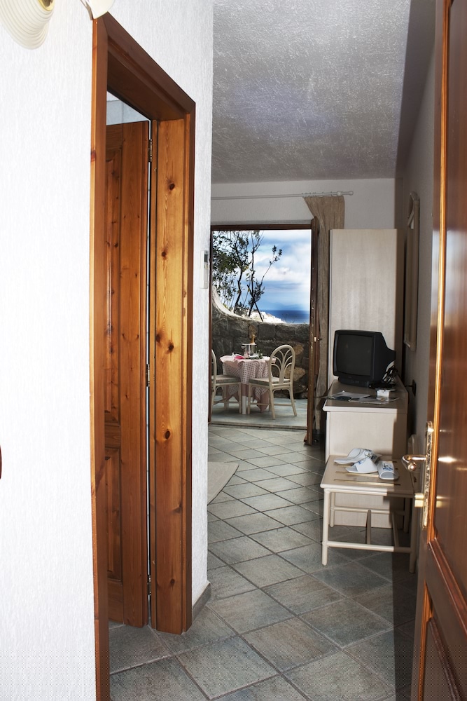 Punta Chiarito Resort 44/67