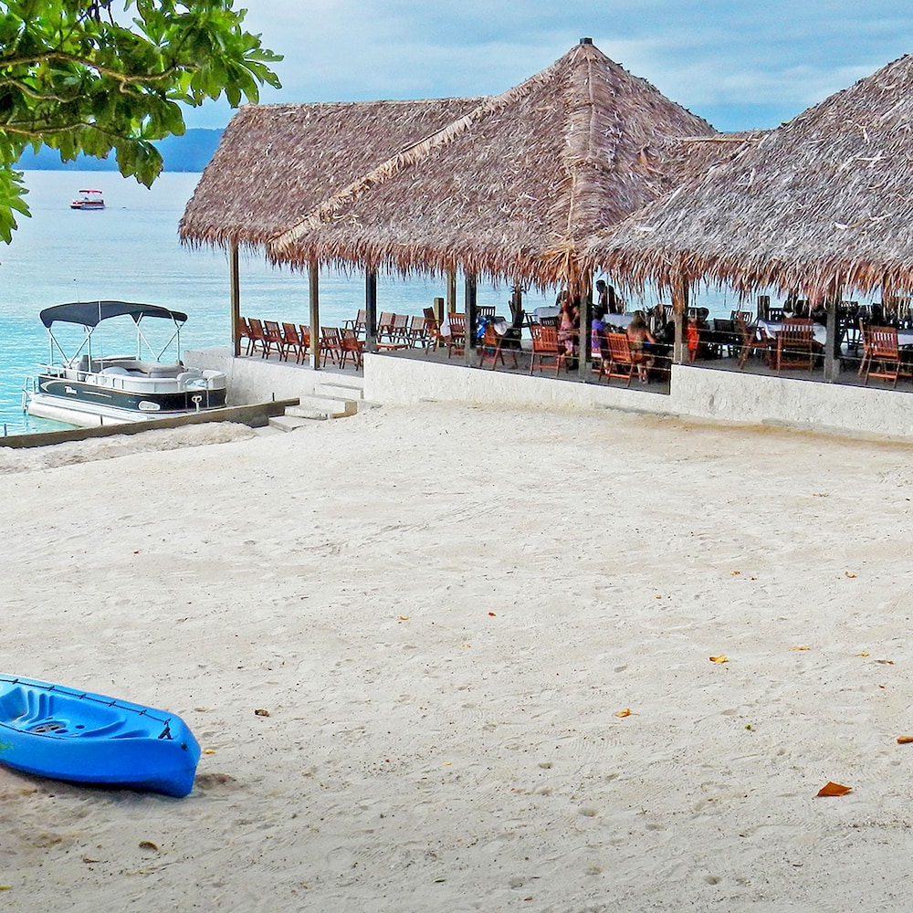 Coco Beach Resort 37/66