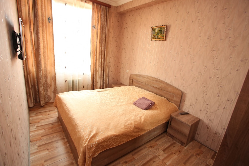 LUXURY, APARTMENT