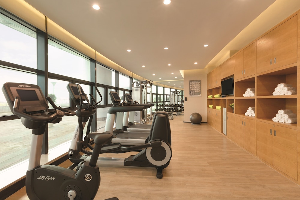 Hyatt Place Shenzhen Airport 36/70