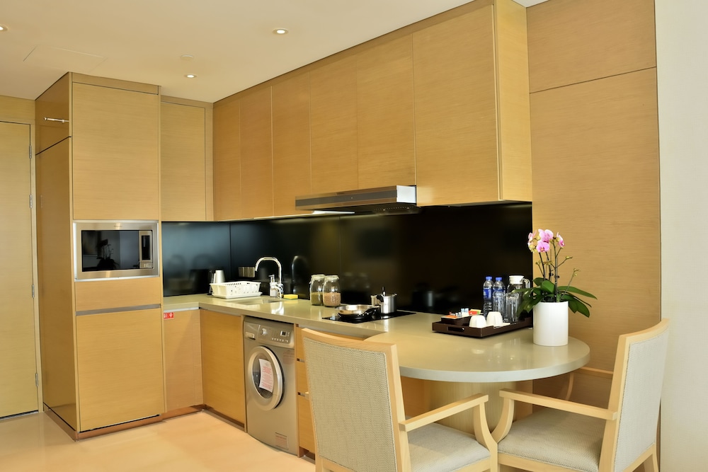 FRASER SUITES GUANGZHOU 62/84