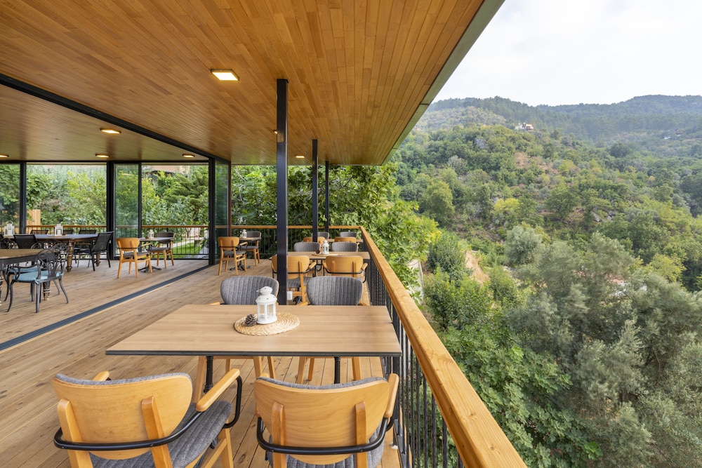 Avena Mountain Boutique Hotel 31/48