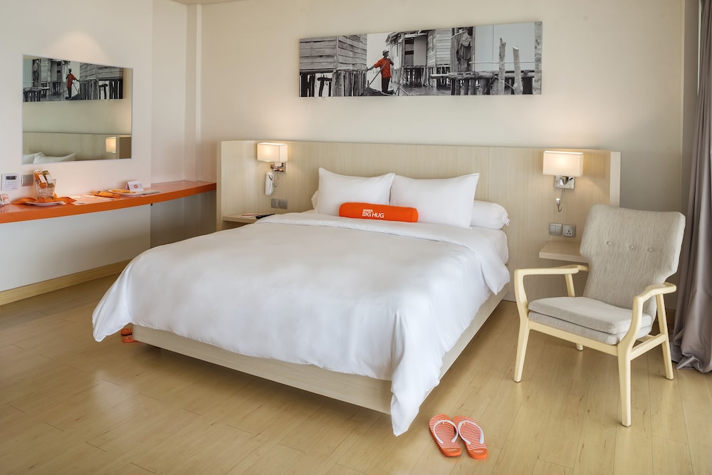 Harris, Twin Beds, Garden View, Harris Hotel Barelang Batam 2/3