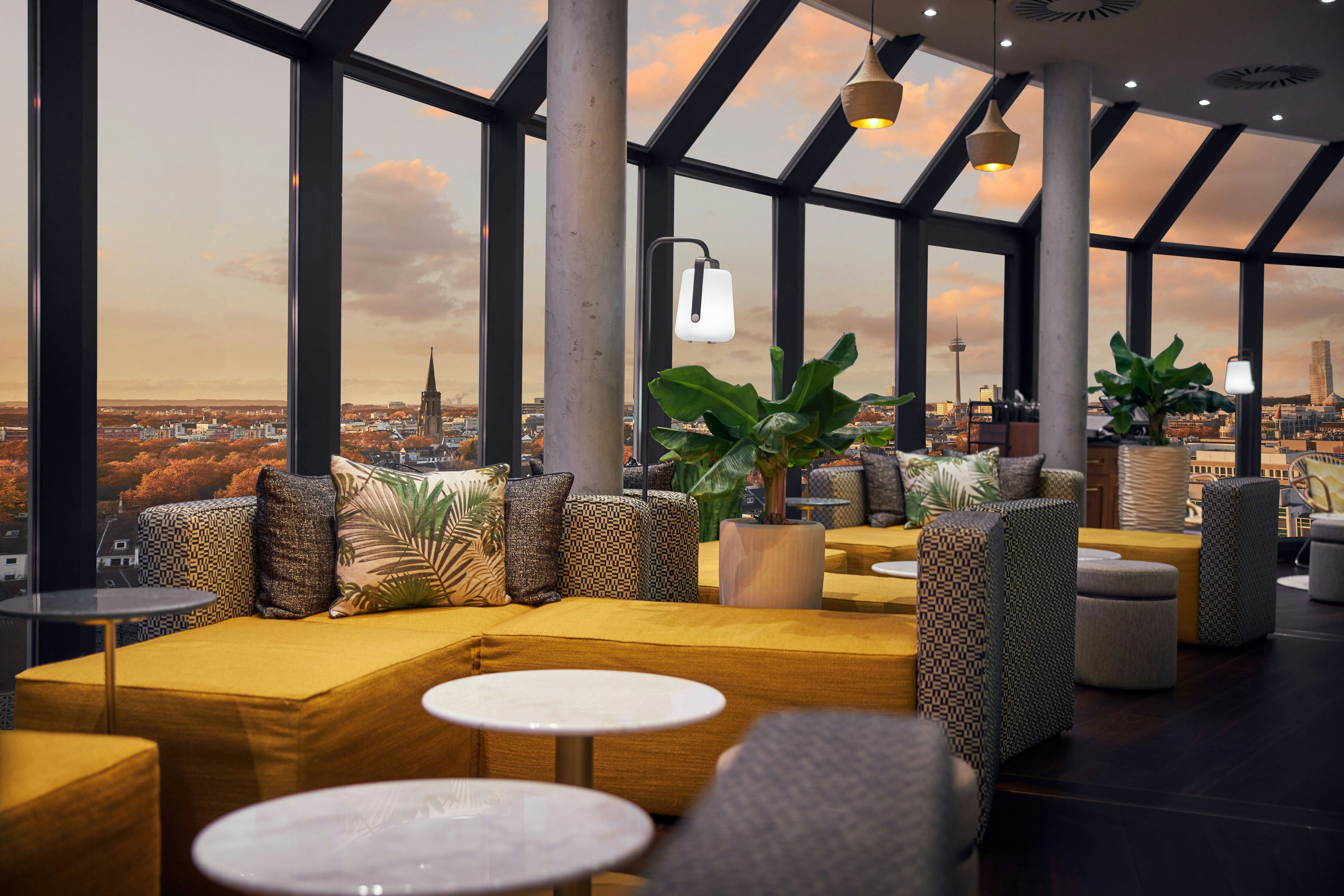 Hotel Wasserturm Cologne Curio Collection By Hilton 32/57