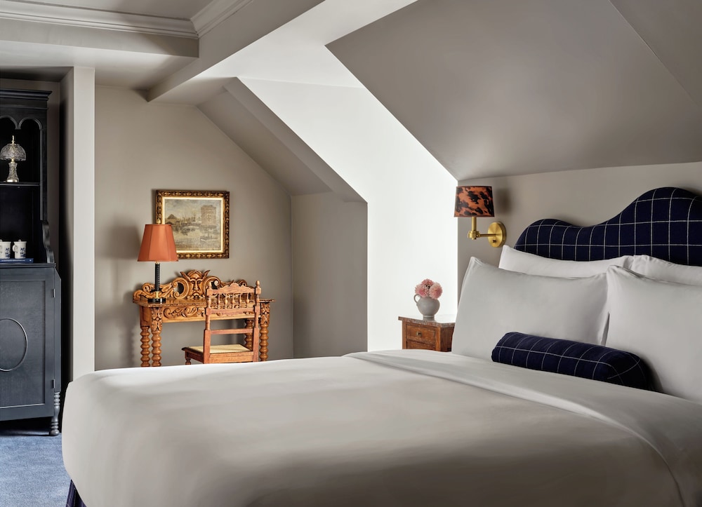 King Bed