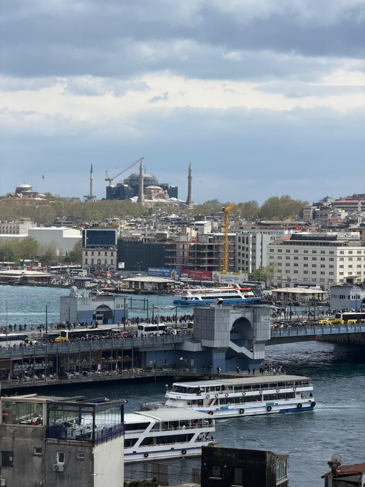 Art Suites Karakoy 40/44
