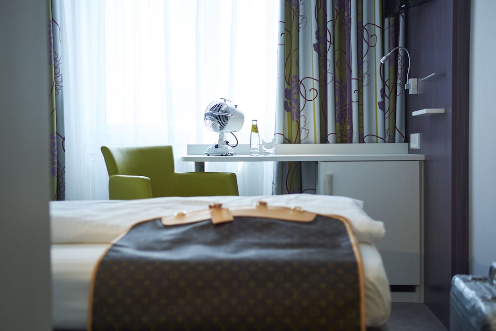 Hotel Concorde Munchen 18/49