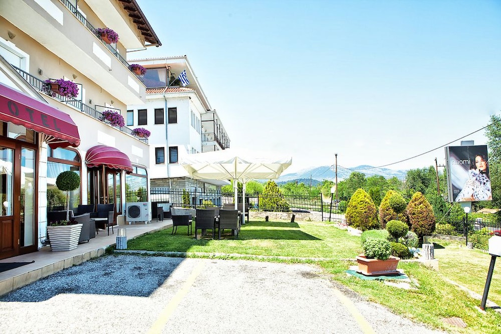 Hotel Anastassiou 38/42