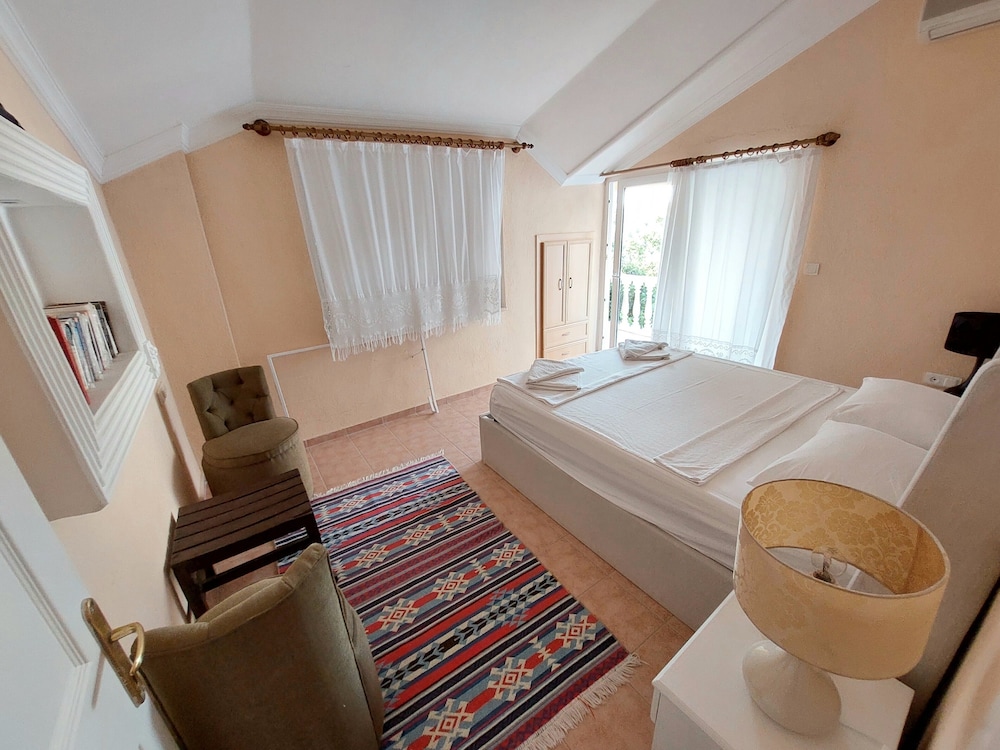 Dalyan Palace 15/76