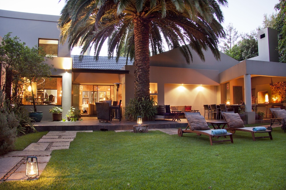 African Rock Hotel 73/76