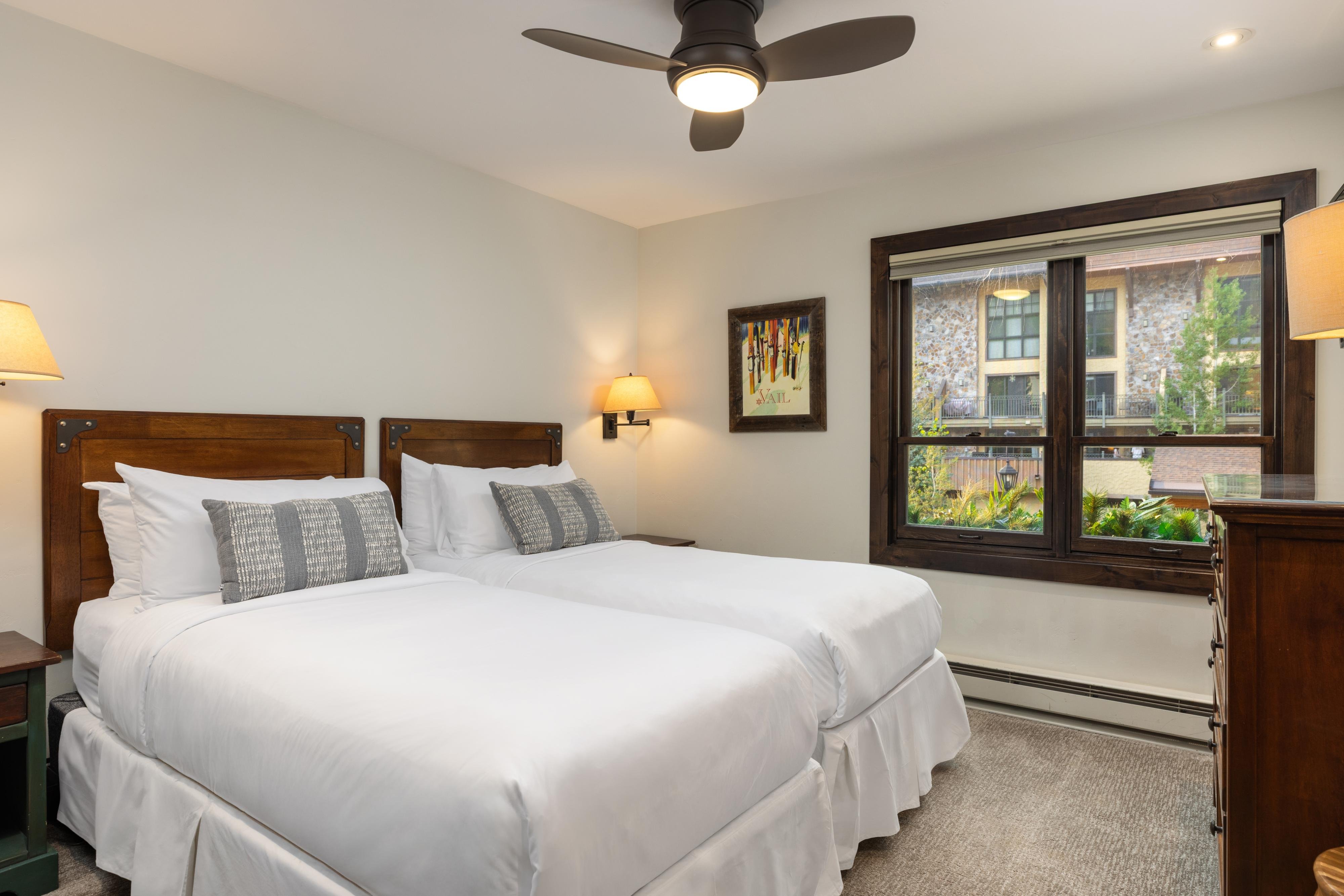 Montaneros Condominiums 4/50
