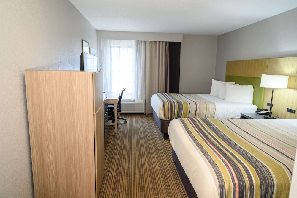 غرفة بسريرين كوين لذوي الإعاقة، Country Inn & Suites by Radisson Greenfield IN 3/9