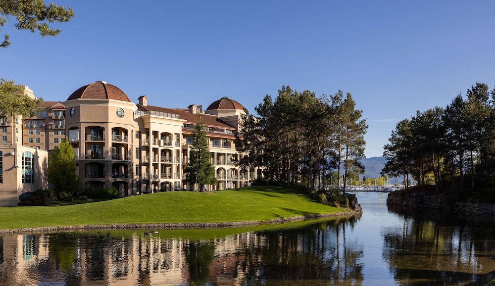 The Royal Kelowna 2/64