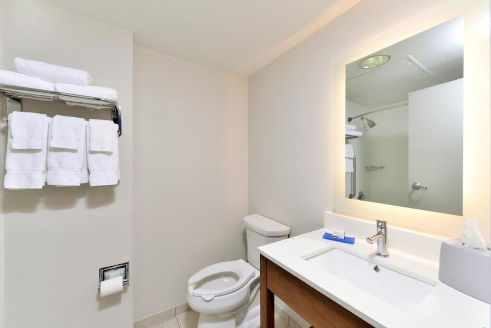 Holiday Inn Express Blowing Rock South 49/50