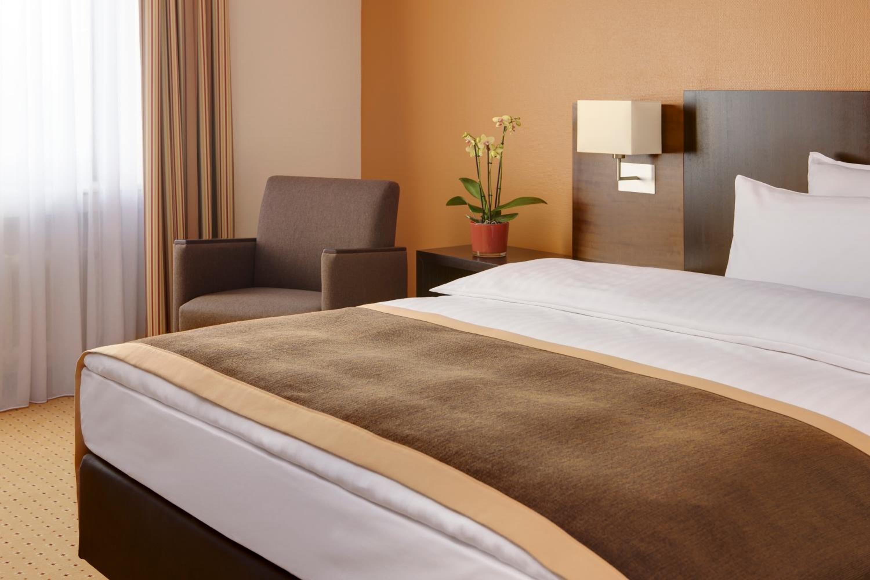 Comfort, Twin Beds