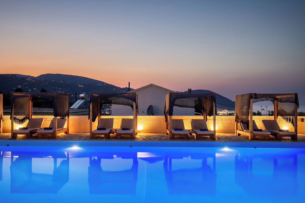 Skopelos Holidays Hotel 65/71