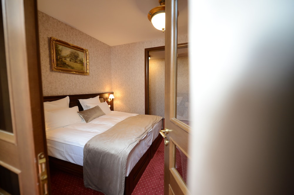 Noblesse Boutique Hotel 26/57
