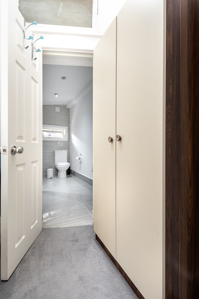 Vilenza Hotel 45/50