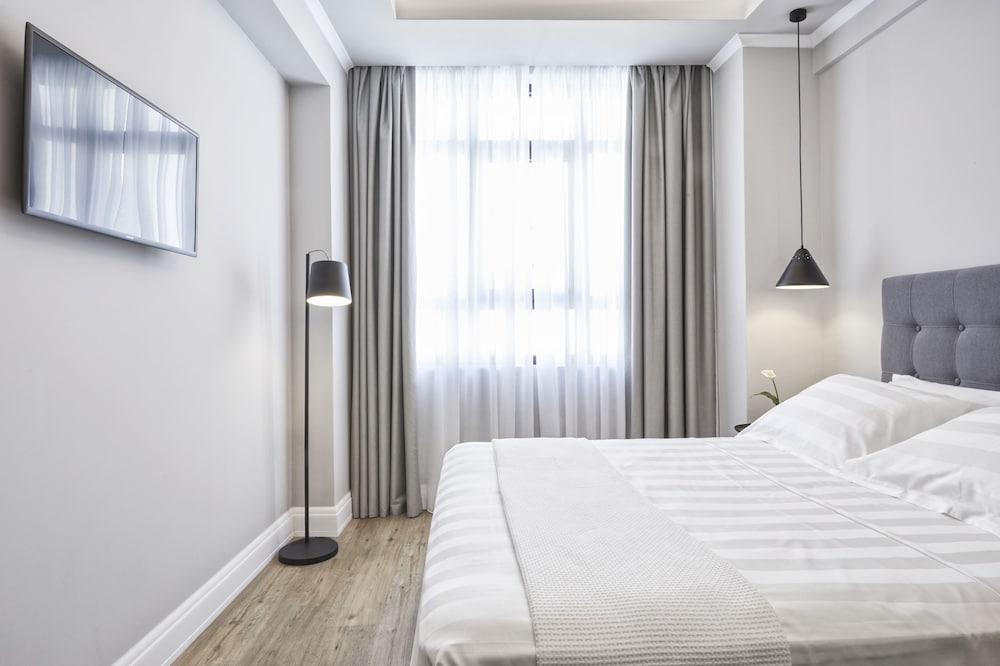 Superior, Double Bed, Urban View
