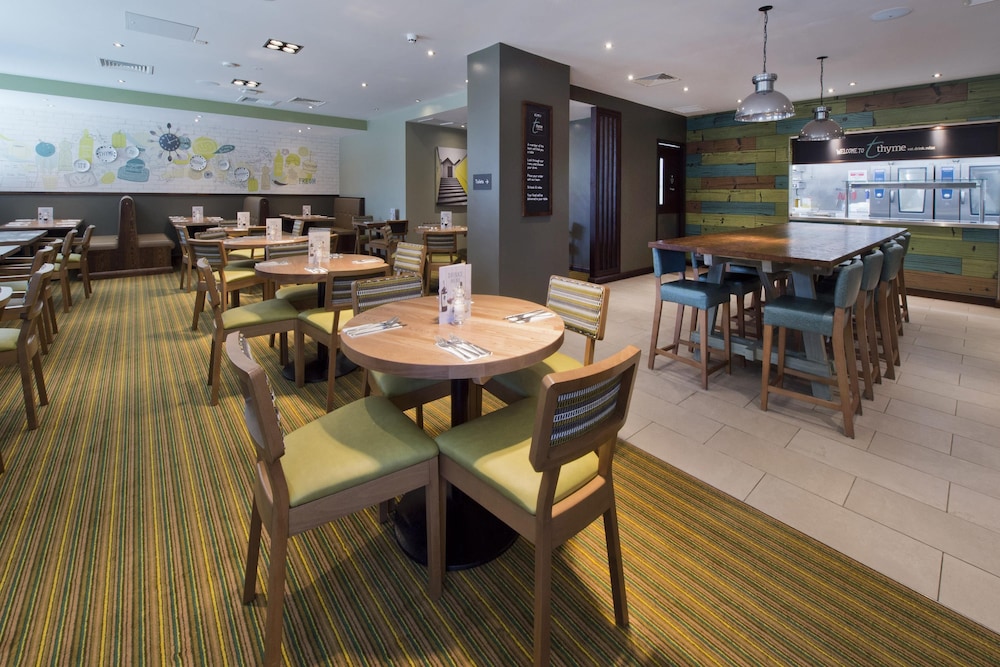 Premier Inn Bournemouth East Cliff hotel 24/38