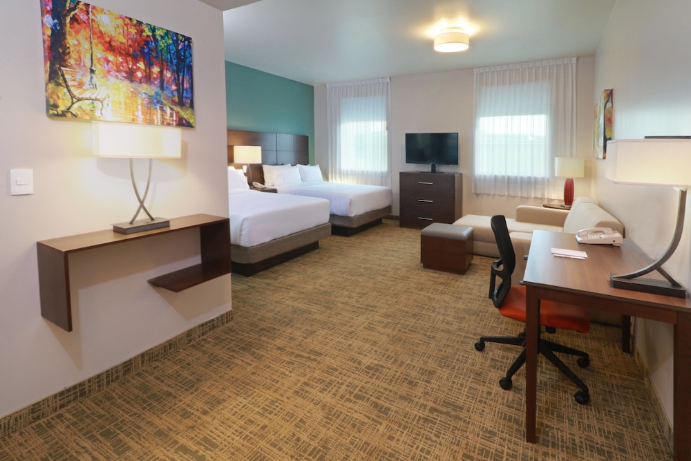 Staybridge Suites Queretaro 62/75